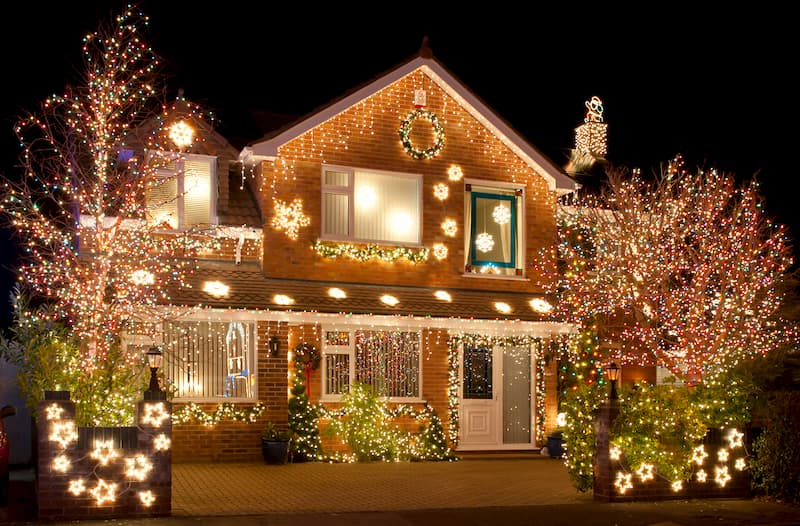 Professional Christmas Light Installation & Pressure Washing Will Get Your Wolfeboro Property Holiday-Ready