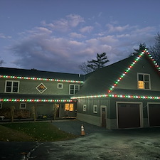 Professional-Christmas-Light-Installation-in-Moultonborough-NH-Holiday-Lighting-Experts 0