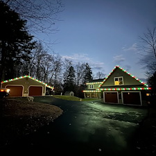 Professional-Christmas-Light-Installation-in-Moultonborough-NH-Holiday-Lighting-Experts 1